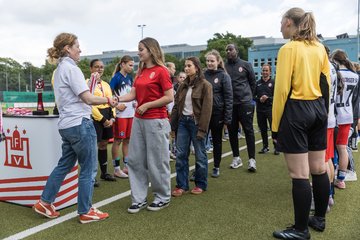 Bild 82 - wCJ Pokalfinale (HSV - ETV)